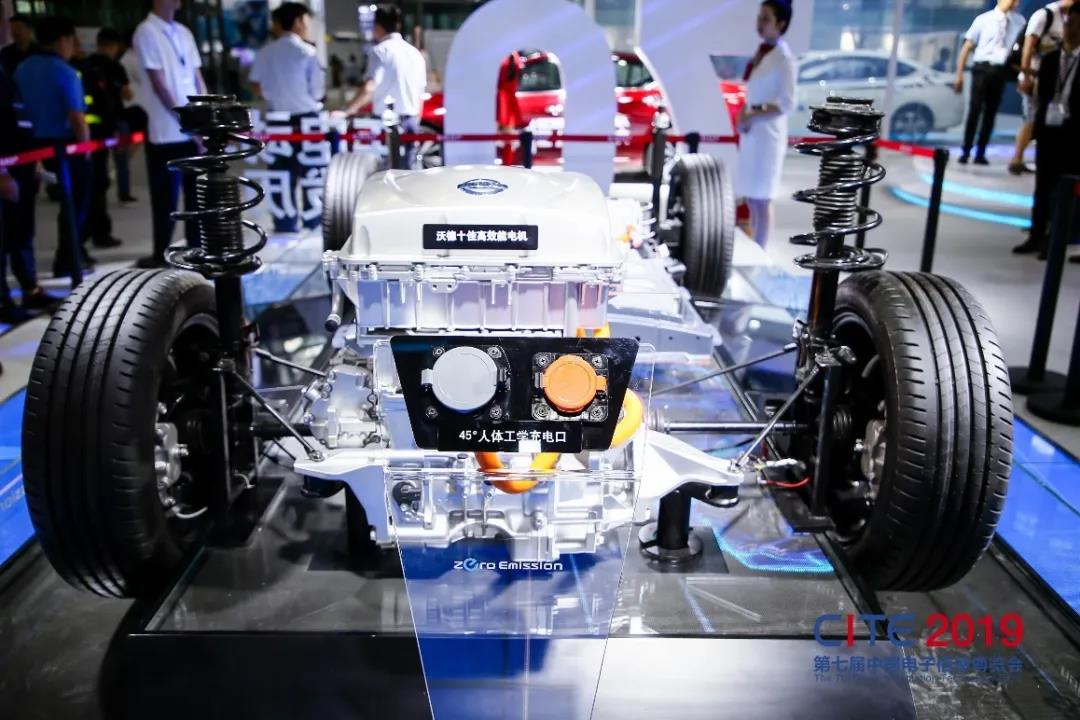 智能網(wǎng)聯(lián)與新能源汽車:通往未來新入口 智能網(wǎng)聯(lián)與新能源汽車:通往未來新入口