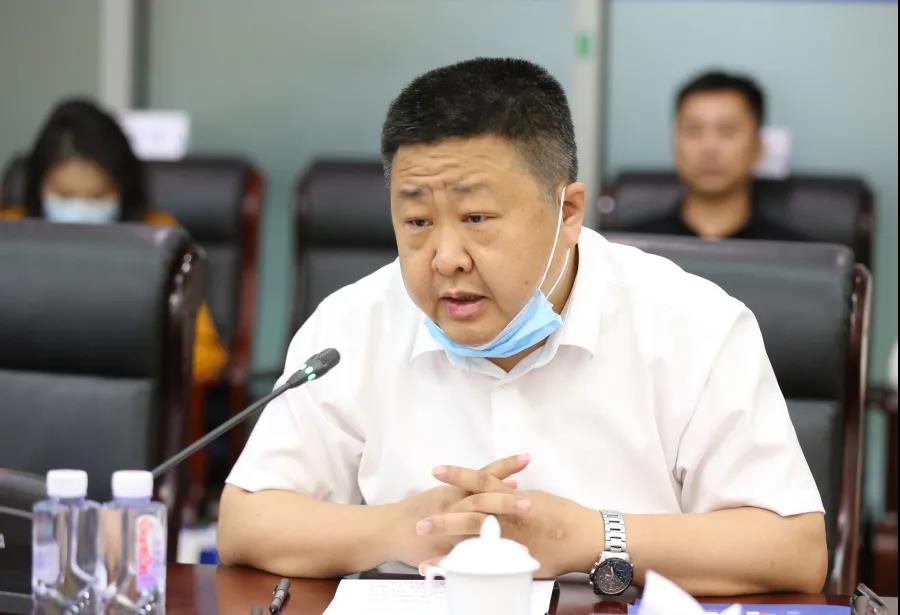 深圳聯(lián)通黨委書記、總經(jīng)理張海濤發(fā)言 深圳聯(lián)通黨委書記、總經(jīng)理張海濤發(fā)言